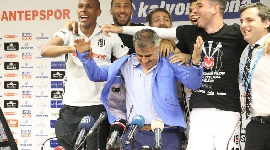 Beşiktaşlı Oyunculardan Şenol G&uuml;neş&rsquo;e S&uuml;rpriz