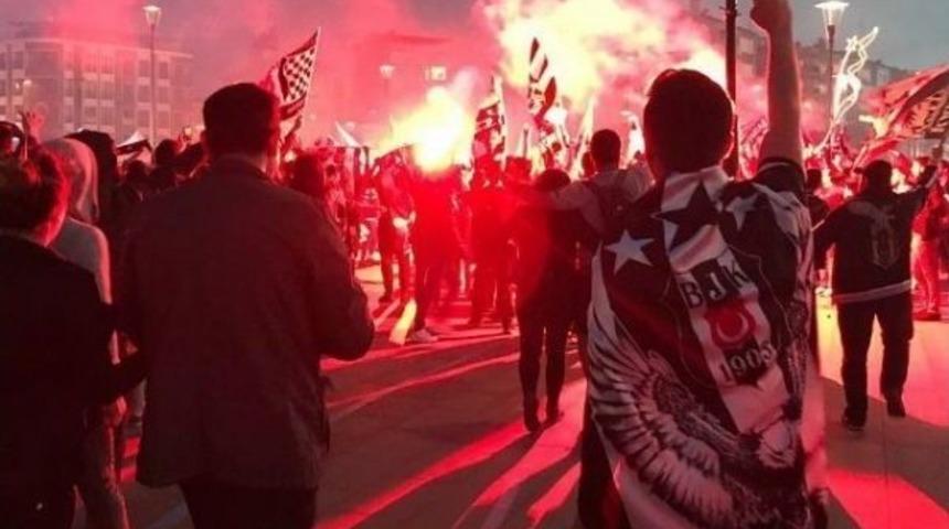 &Ccedil;anakkale&rsquo;de Şampiyonluk Kutlaması