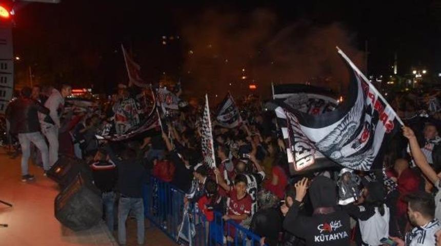 K&uuml;tahya'da Beşiktaş Coşkusu