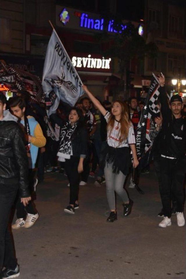 Kütahya'da Beşiktaş Coşkusu