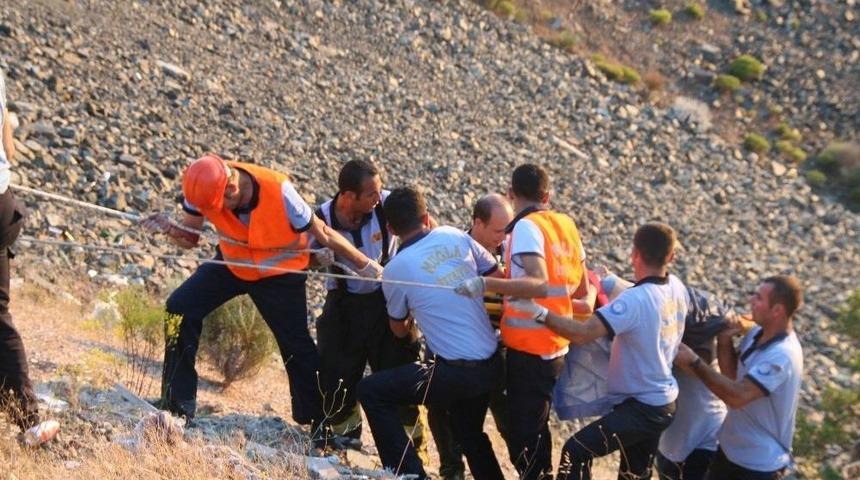 Vitesi Karıştıran Alman Kadın Otomobille 100 Metreye U&ccedil;tu