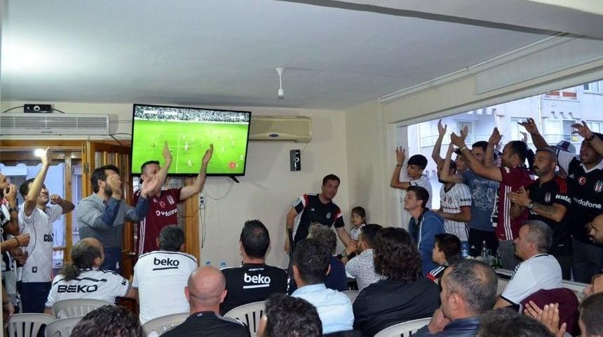 Didim&rsquo;de Beşiktaşlılar Şampiyonluğu Konvoyla Kutladı