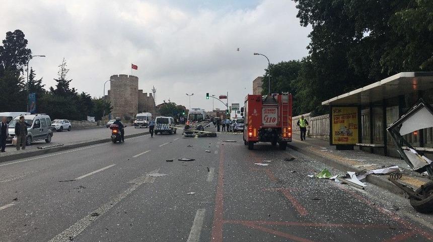 Takla Atan Otomobil İ&ccedil;erisinde Sıkışan S&uuml;r&uuml;c&uuml; Hayatını Kaybetti