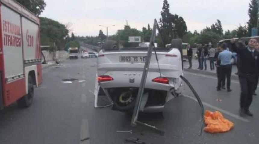 Ey&uuml;p'te Kaza: 1 &Ouml;l&uuml;, 1 Yaralı