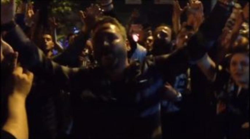 Emniyet Amiri Taraftara &Uuml;&ccedil;l&uuml; &Ccedil;ektirdi