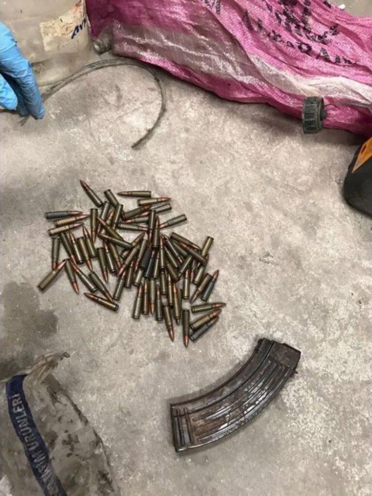 Sanayide İki İş Yerinden Cephanelik Çıktı G5