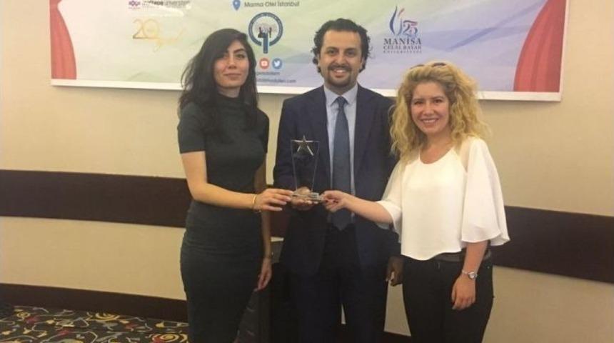 &rsquo;engelsiz A&ouml;f&rsquo; &Ouml;d&uuml;le Layık G&ouml;r&uuml;ld&uuml;