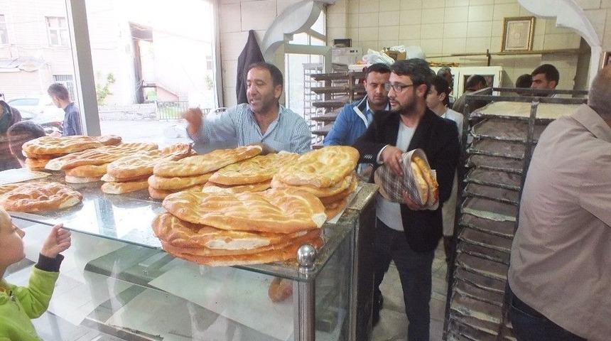 Ramazan Pidesine Yoğun İlgi