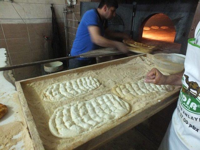 Ramazan Pidesine Yoğun İlgi