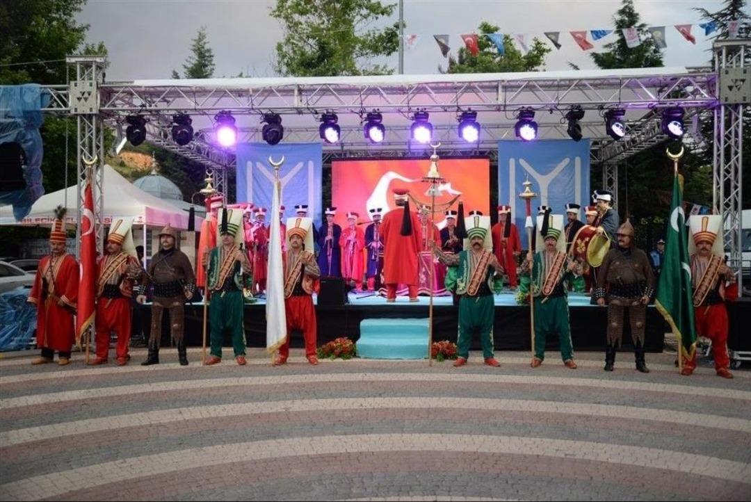 Bilecik&rsquo;te "fethin 718. Yılı, Şeyh Edebali&rsquo;yi Ve Osmangazi&rsquo;yi Anma" Etkinlikleri Coşkuyla Kutlandı