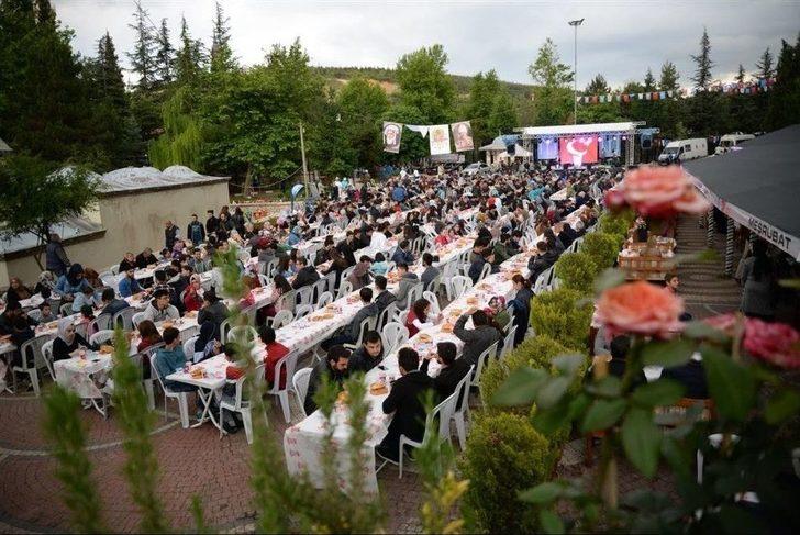 Bilecik’te "fethin 718. Yılı, Şeyh Edebali’yi Ve Osmangazi’yi Anma" Etkinlikleri Coşkuyla Kutlandı G2