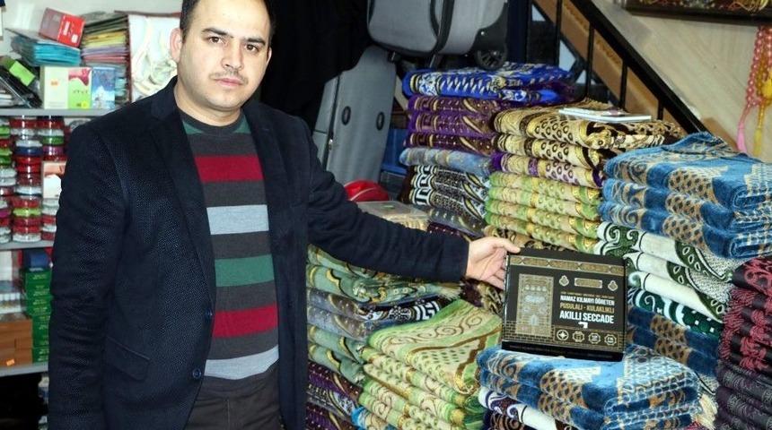 Ramazanda Namaz &Ouml;ğreten Seccadelere İlgi Artıyor