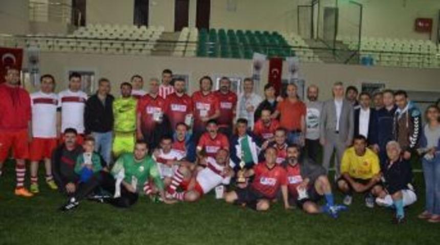 Şampiyon &Ouml;rnek Spor