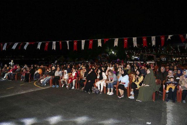 Beykozlular, Ramazan’da Mustafa Cihat Konserinde Buluştu