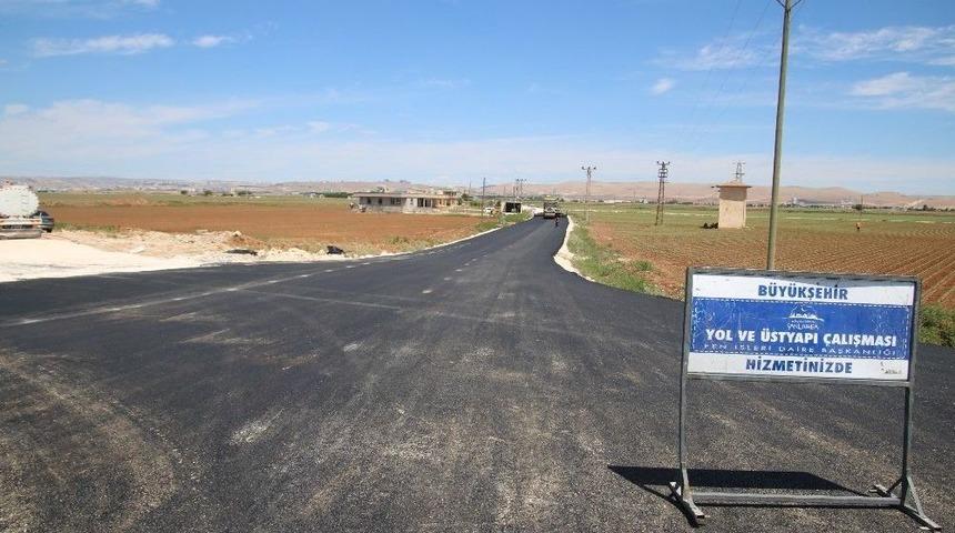B&uuml;y&uuml;kşehir&rsquo;den Kırsal Mahalle Yollarına Sıcak Asfalt