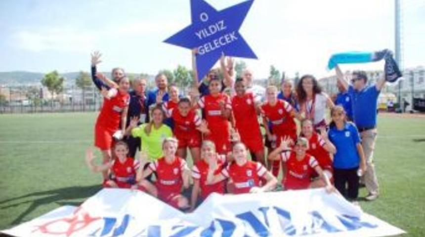 Konak Belediyespor Kupasını İzmir'de Alacak