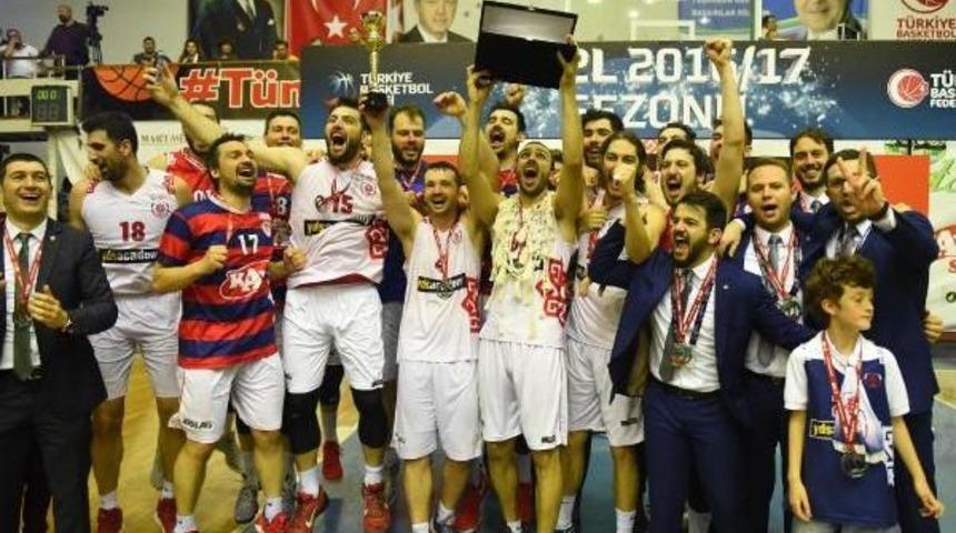 Balıkesir'e Karesispor Morali