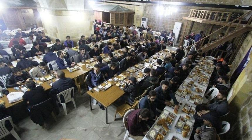 Tarihi Taşhan&rsquo;da Ramazan Heyecanı