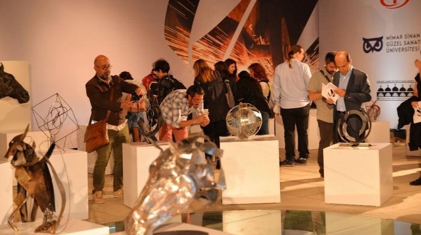 Erdemir&rsquo;den Yetenekli &Ouml;ğrencilere &Ouml;d&uuml;l