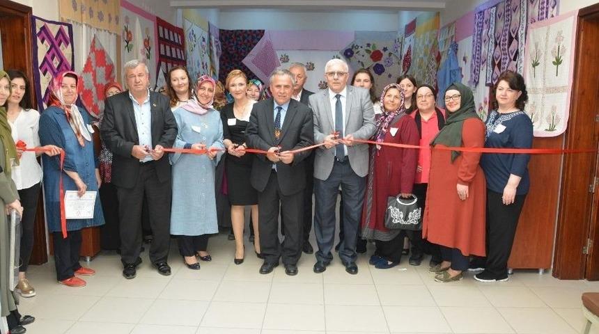 İzmek Kurslarının Yılsonu Etkinlikleri Sona Erdi