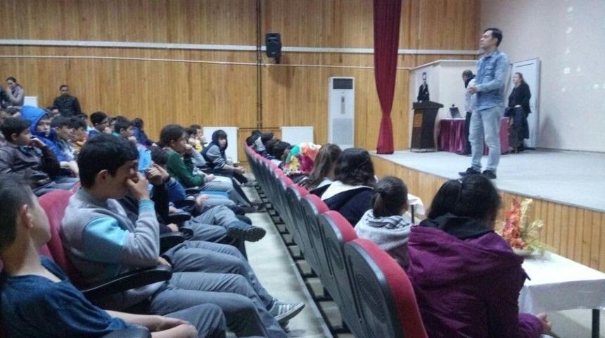 &rsquo;tarih Turu&rsquo;nda 3 Bin &Ouml;ğrenciye Ulaşıldı