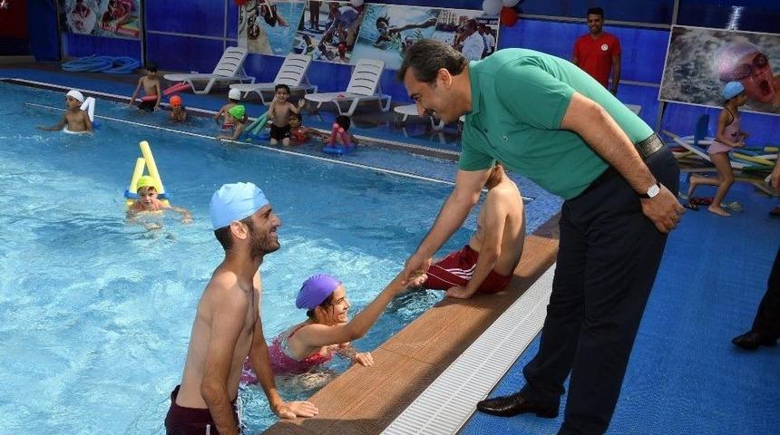 Adana&rsquo;da Y&uuml;zme Bilmeyen Kalmayacak