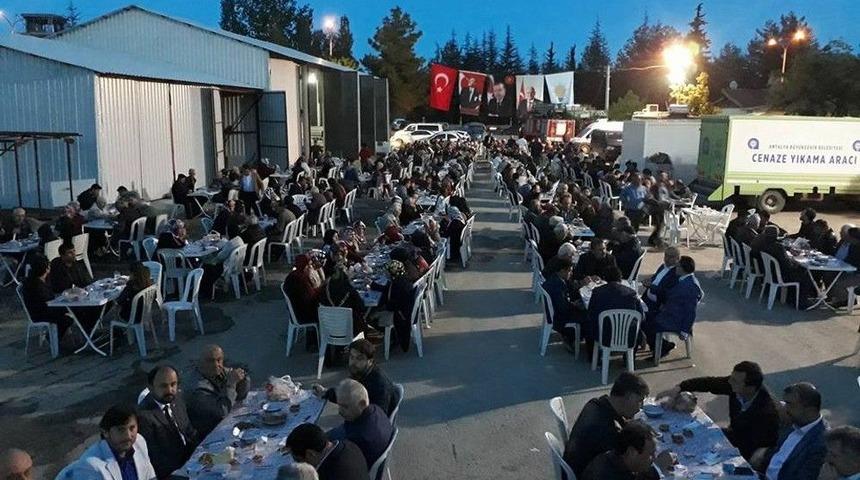 Korkuteli Ak Parti&rsquo;den İftar