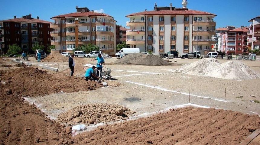 Belediye Yeni Park &Ccedil;alışmalarına Başladı