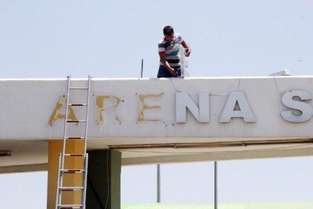 Şanlıurfa Stadı'ndan 'arena' Ismi Çıkarıldı