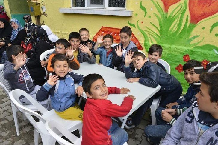 Sokakta Şenlik Var G2