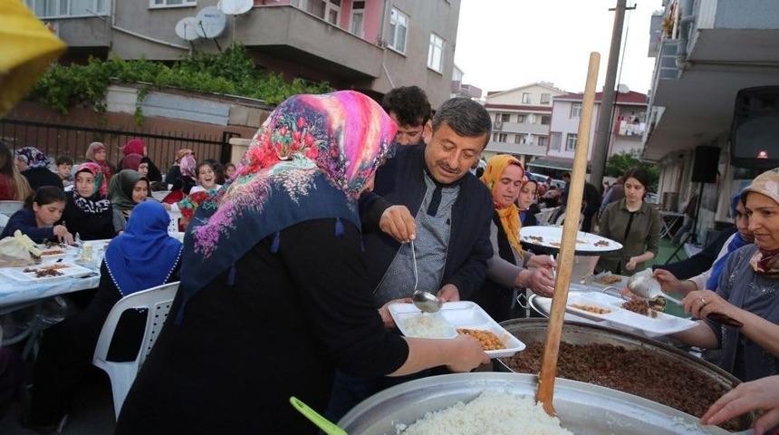Başkan Karabacak, Sinoplular Derneğinin İftarına Katıldı