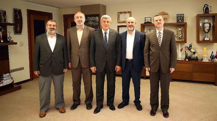 Başkan Karaosmanoğlu, &lsquo;&rsquo;eğitimde Sorumluluklarımız Var&rsquo;&rsquo;