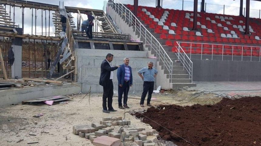 Sevindikli G&uuml;reş Alanında Ek Trib&uuml;n &Ccedil;alışmaları Devam Ediyor