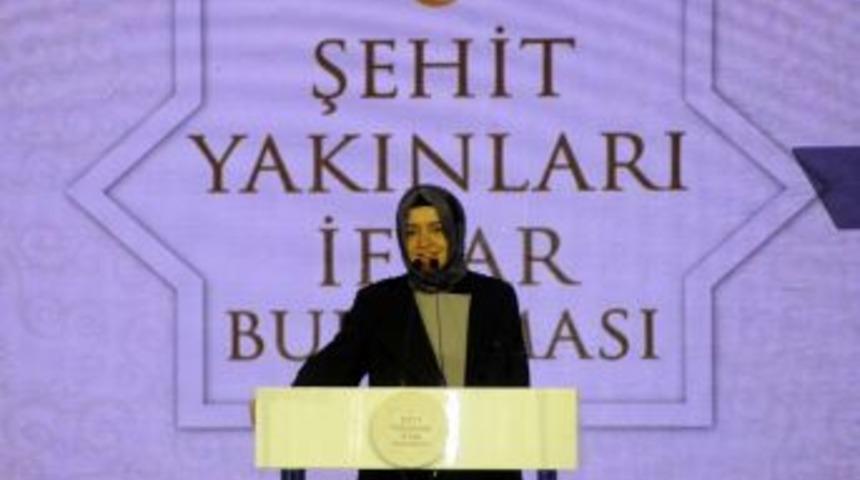 Bakan Kaya&rsquo;dan Şehit Ailesine Bor&ccedil; &Ccedil;ıkartan Şirkete Telefon