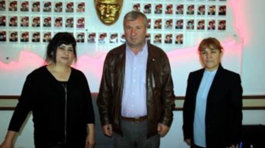 Tiyatrodan Elde Edilen Gelir Emşav&rsquo;a Bağışlandı