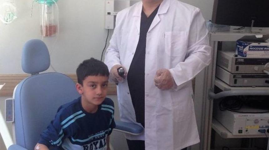 10 Yaşındaki &Ccedil;ocuk, 2 Yıl Sonra Yeniden Duymaya Başladı