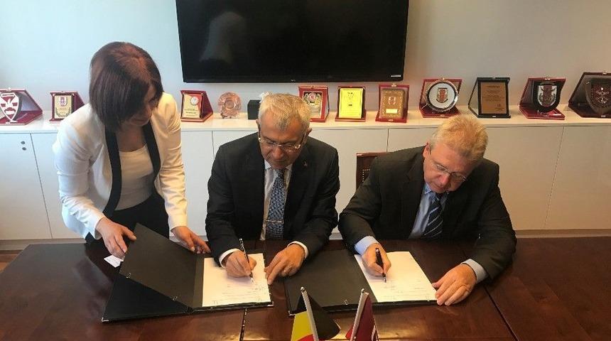 Credendo İle Eximbank İş Birliği Anlaşması İmzaladı