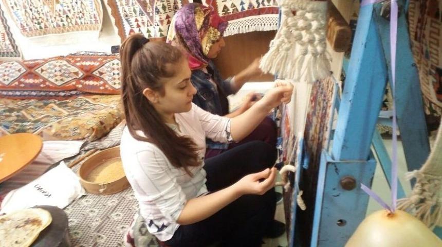 Baykan&rsquo;da Sergi A&ccedil;ılışı Yapıldı