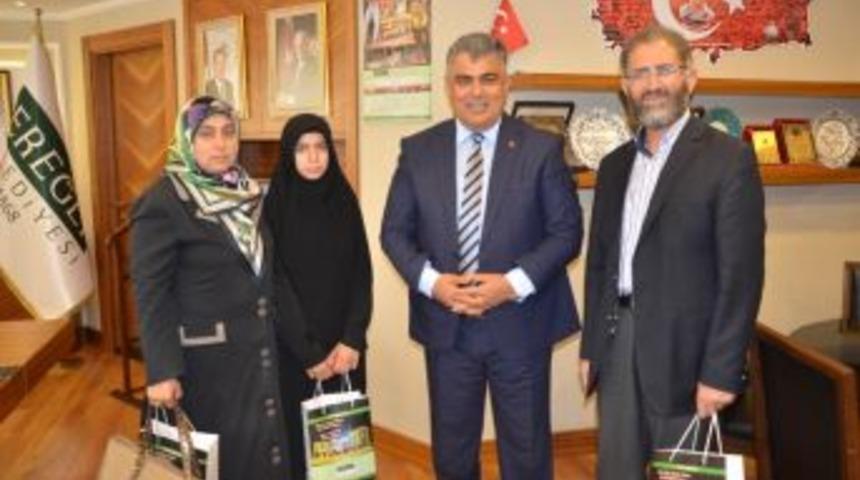 Başkan &Ouml;zg&uuml;ven&rsquo;den T&uuml;rkiye Birincisine &Ouml;d&uuml;l