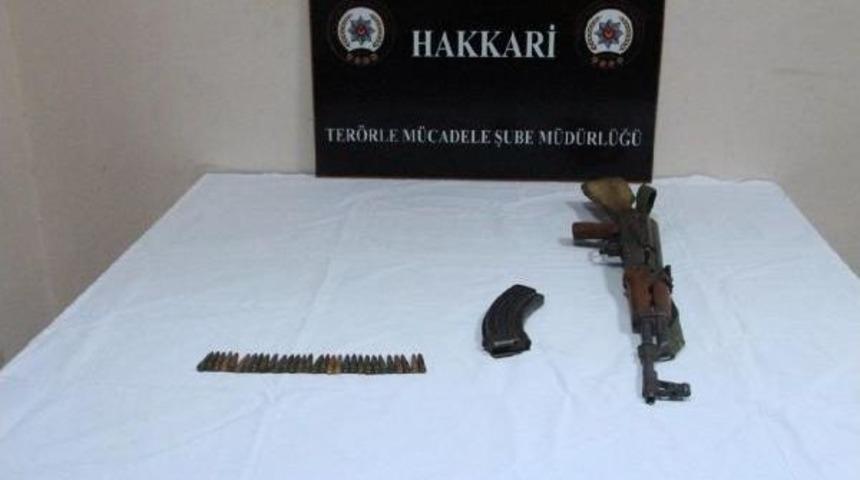 Hakkari'de 8 Fet&ouml; Ş&uuml;phelisinden 5'i Tutuklandı