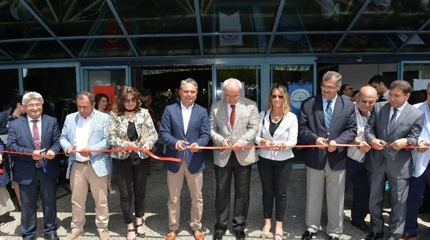 Muratpaşa&rsquo;nın &Uuml;reten Eller Sergisi A&ccedil;ıldı