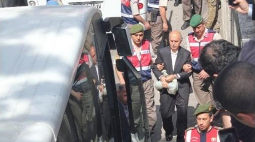 Eski Vali Harput Ve İş Adamlarının Yargılanmasına Başlandı