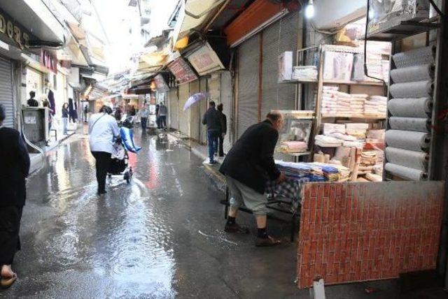 İzmir'i Yağmur Vurdu