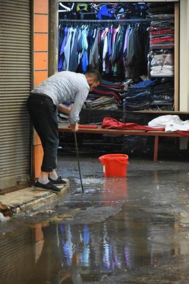 İzmir'i Yağmur Vurdu