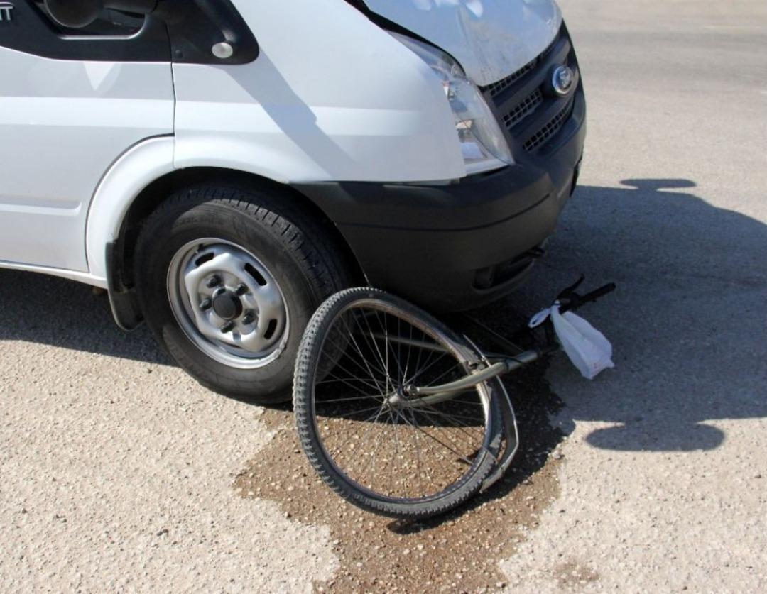 Patates Başağı Toplayıp Evine Giderken Kamyonet &Ccedil;arptı