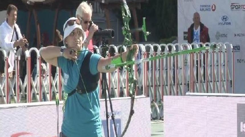 Fetih Kupası'nda Dereceye Giren Sporculara Ödülleri Verildi