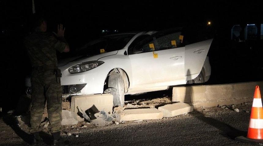 Şanlıurfa&rsquo;da Otomobile Silahlı Saldırı: 2 &Ouml;l&uuml;