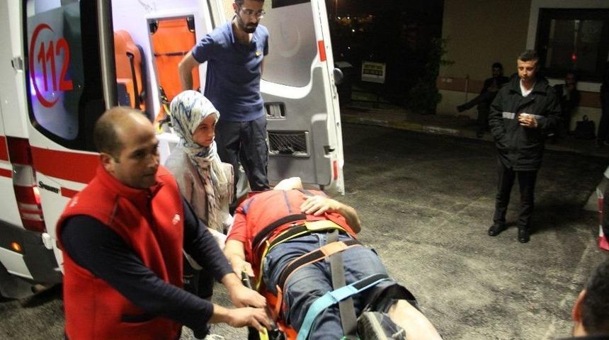 Y&uuml;k Taşıma Bandına Ayağı Sıkışan İş&ccedil;iyi İtfaiye Kurtardı