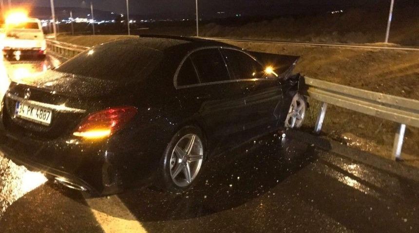 İzmir&rsquo;de Feci Kaza: 3 &Ouml;l&uuml;, 1 Ağır Yaralı