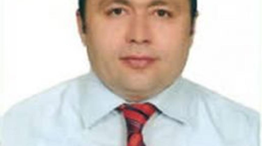 Odasında Fenalaşan Prof.dr. Şeref Kara, Hayatını Kaybetti